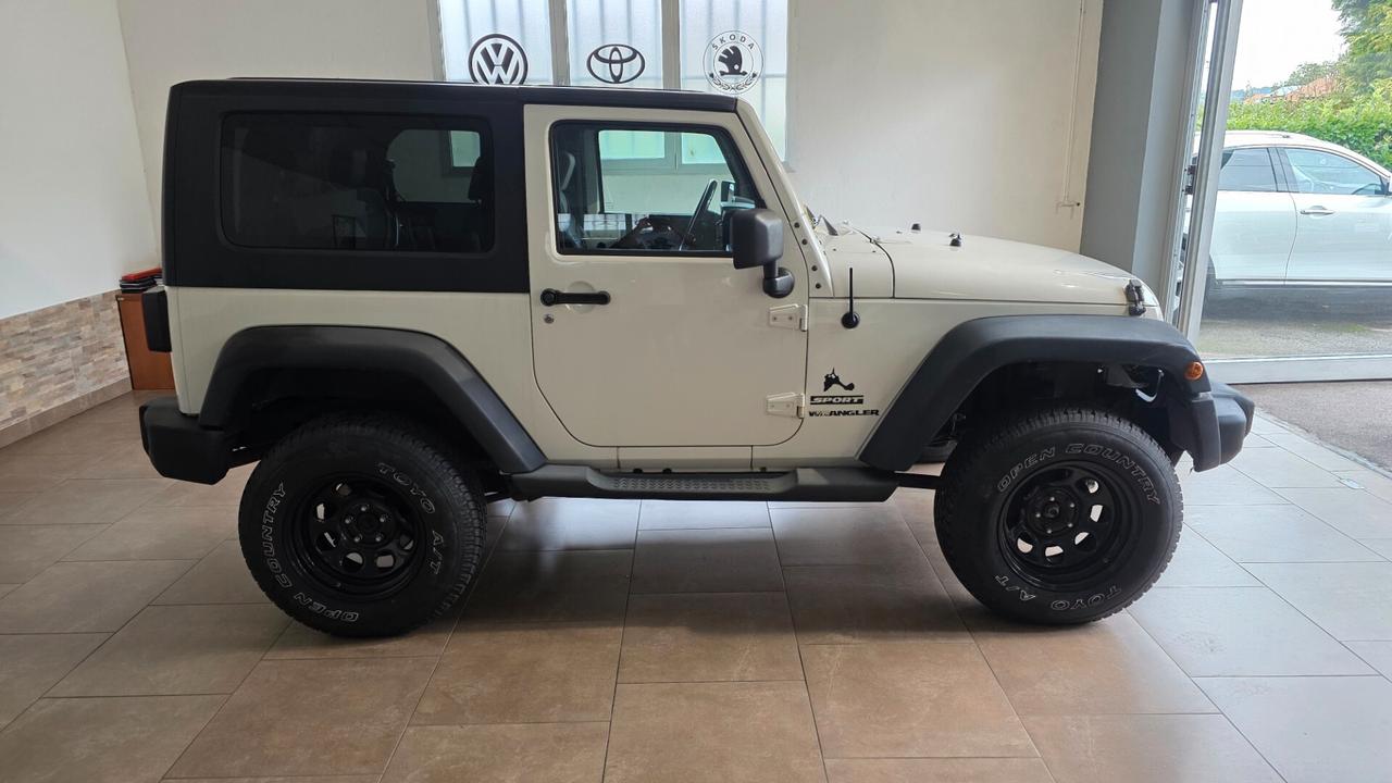 Jeep Wrangler 2.8 CRD DPF Sport Auto
