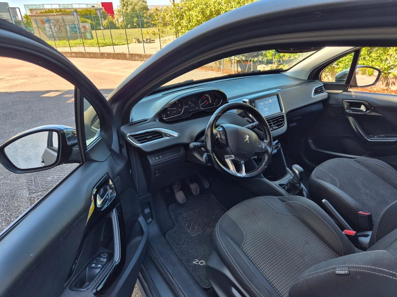 Peugeot 208 BlueHDi 75 3 porte Allure