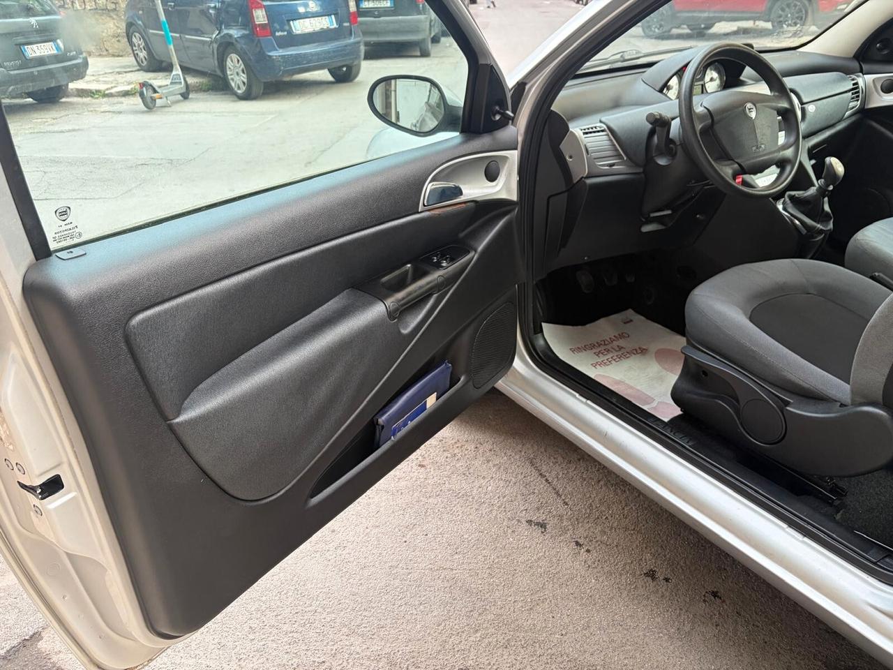 Lancia Ypsilon 1.2 60Cv 12 MESI DI GARANZIA NUOVA