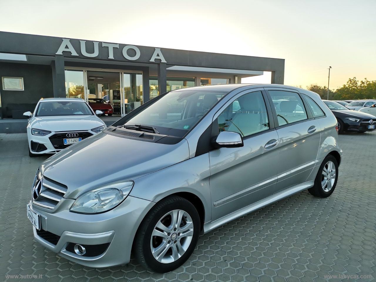 MERCEDES-BENZ B 180 CDI Executive