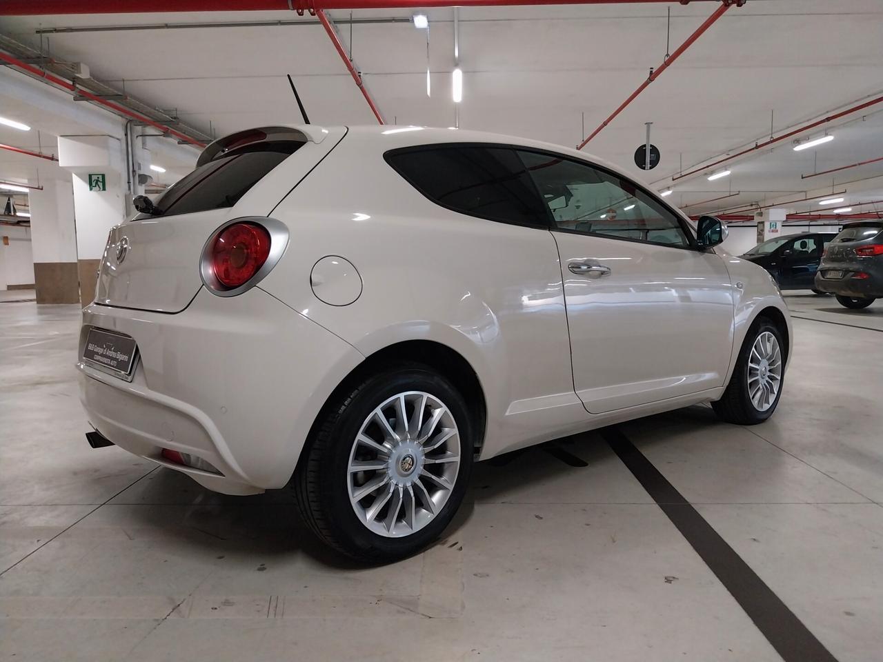 Alfa Romeo MiTo 1.3 JTDM-2 95 CV S&S DISTINCTIVE SPORT PACK
