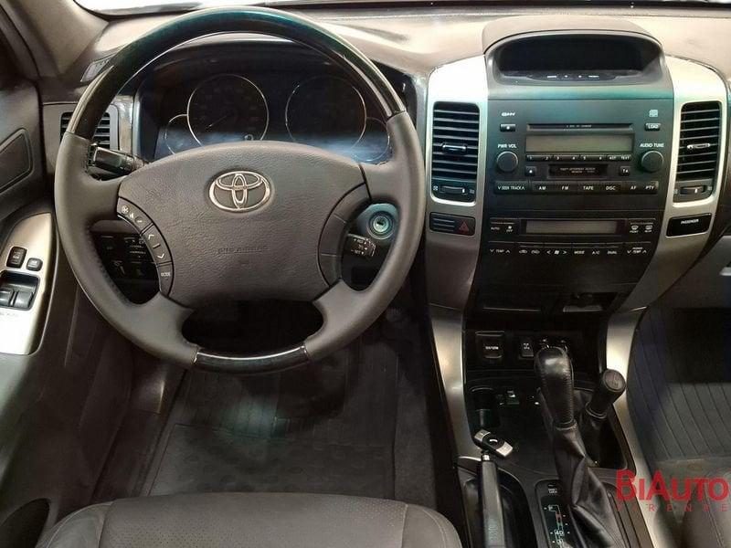 Toyota Land Cruiser Land Cruiser kdj125 3p 3.0 d-4d Executive auto my05