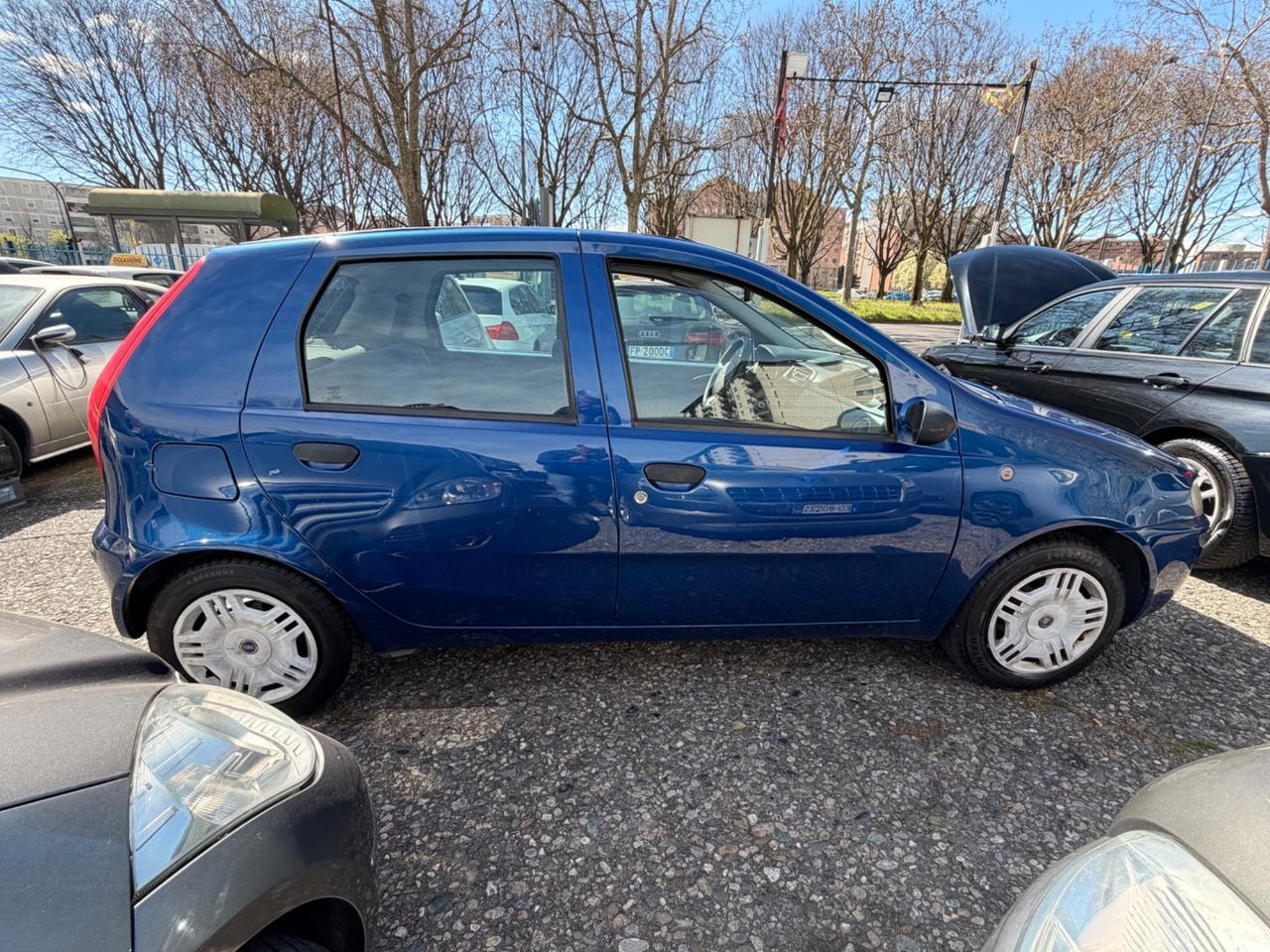 Fiat Punto 1.2i Benz cat 5 porte