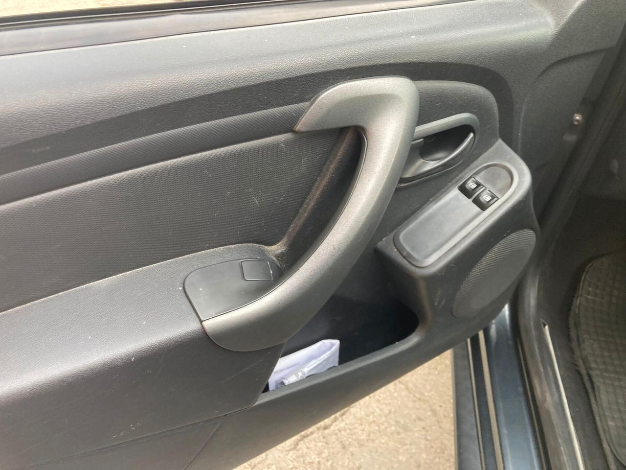 Dacia Duster 1.6 101 CV 4x2 GPL Lauréate