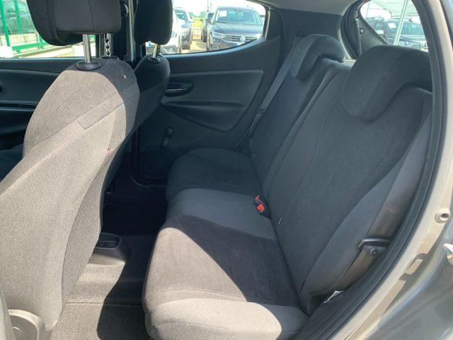 LANCIA Ypsilon 1.2 69 CV 5 porte Platinum