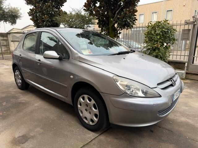 Peugeot 307 1.4 16V 5p. adatta a neopatentati