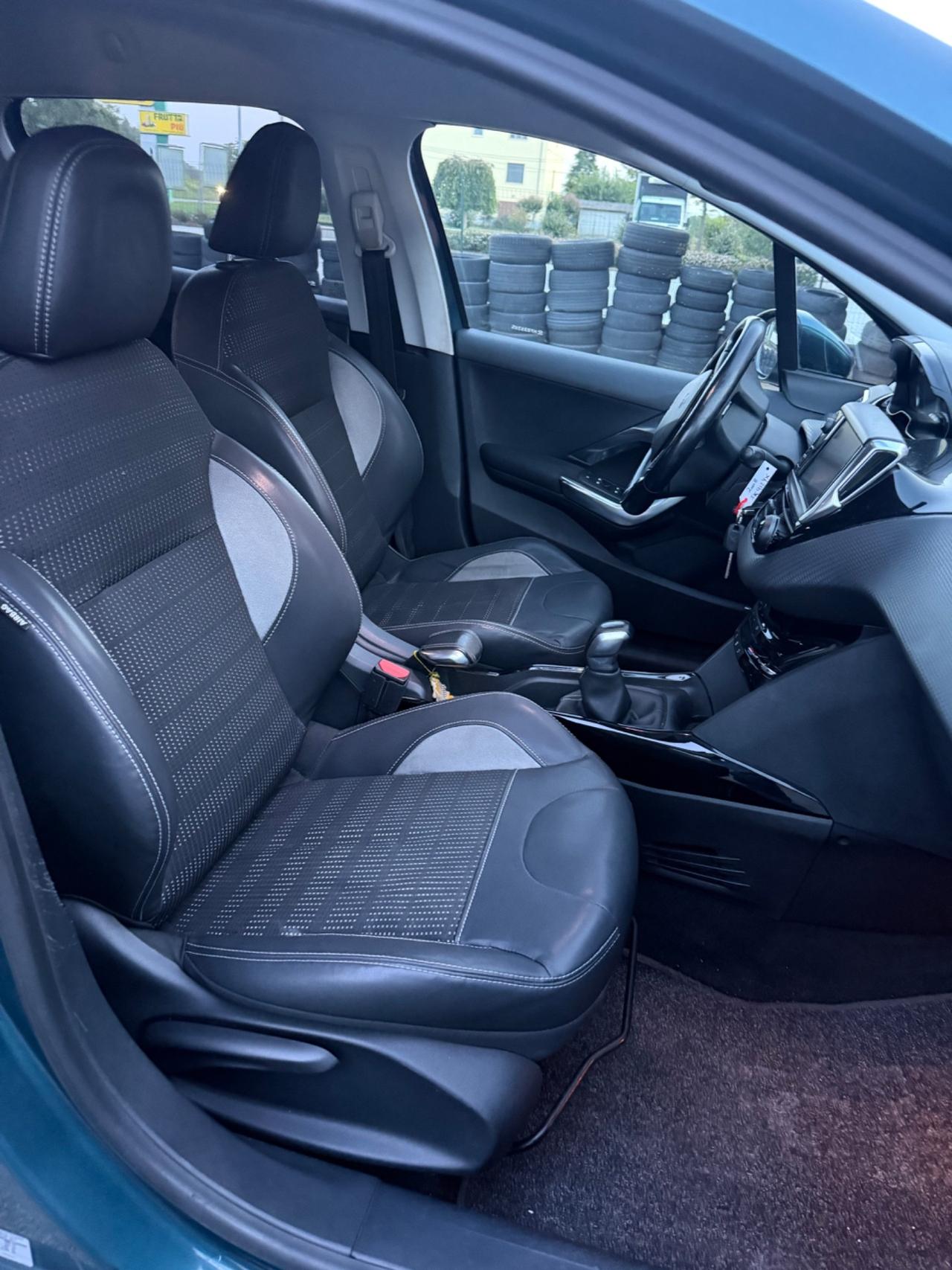 Peugeot 2008 PureTech 82 Allure
