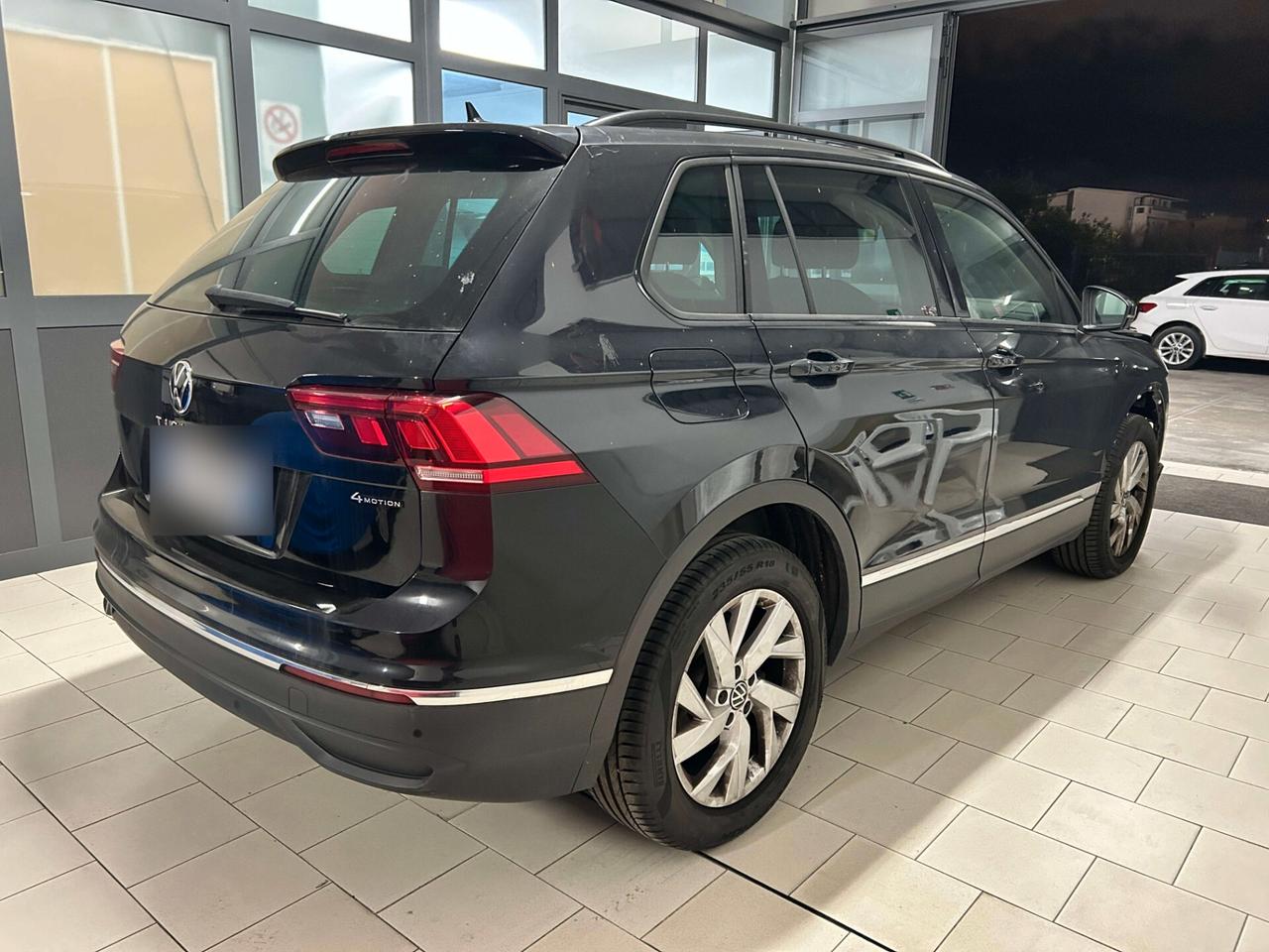 VW Tiguan 2.0 TDI 150CV DSG 4Motion - 2023 Incidentata