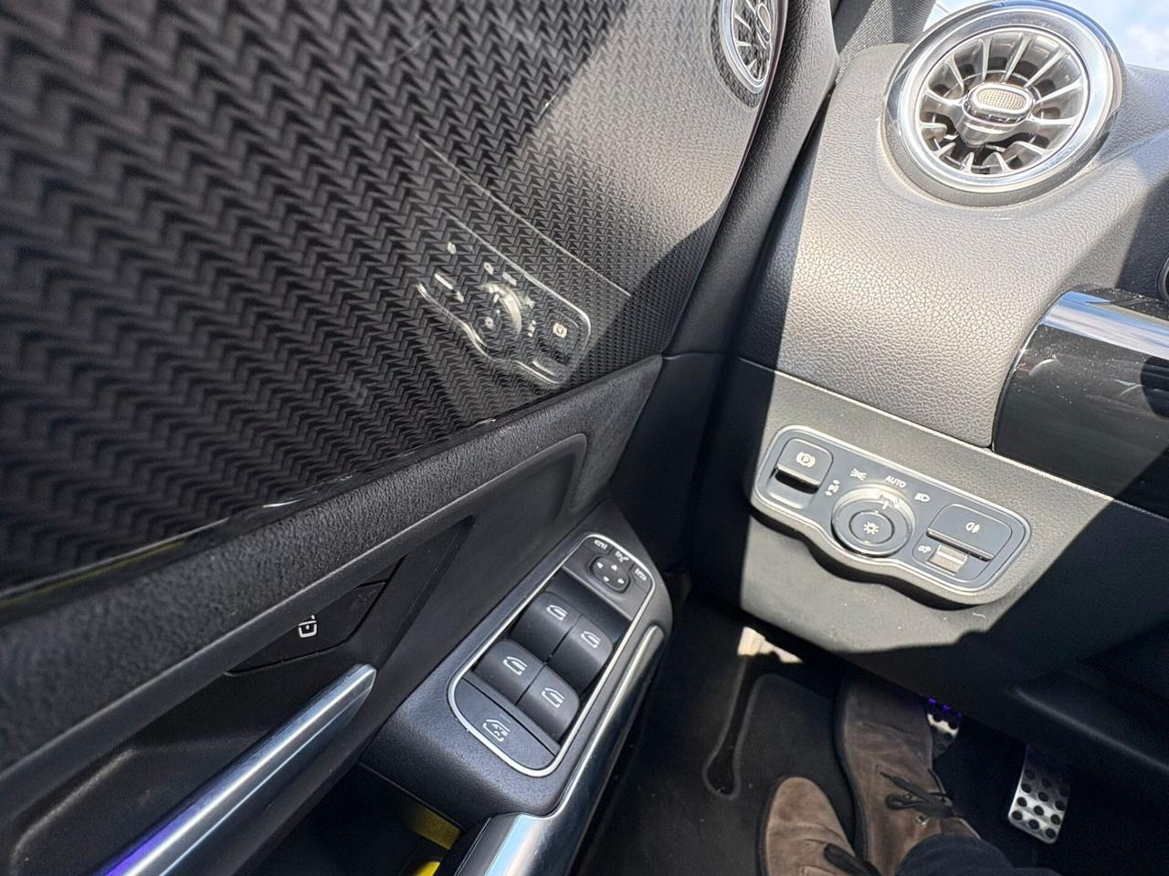 Mercedes-benz GLA 250 e hybrid EQ AMG