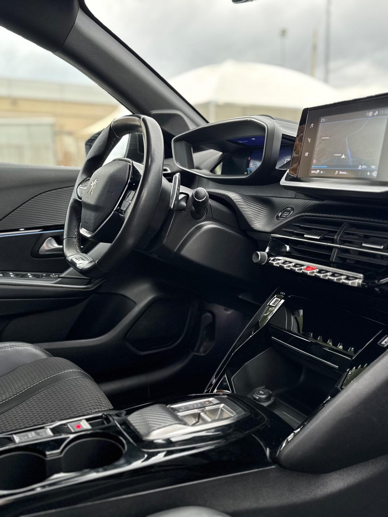 Peugeot 208 PureTech 130 Stop&Start EAT8 5 porte GT