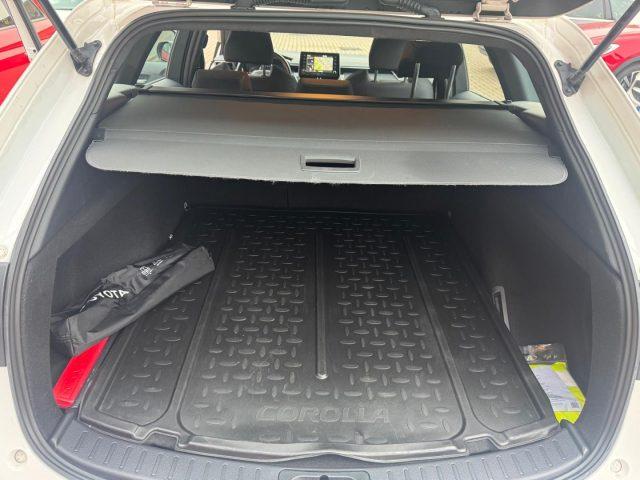 TOYOTA Corolla Touring 1.8 Hybrid Business(AUTOCARRO N1)