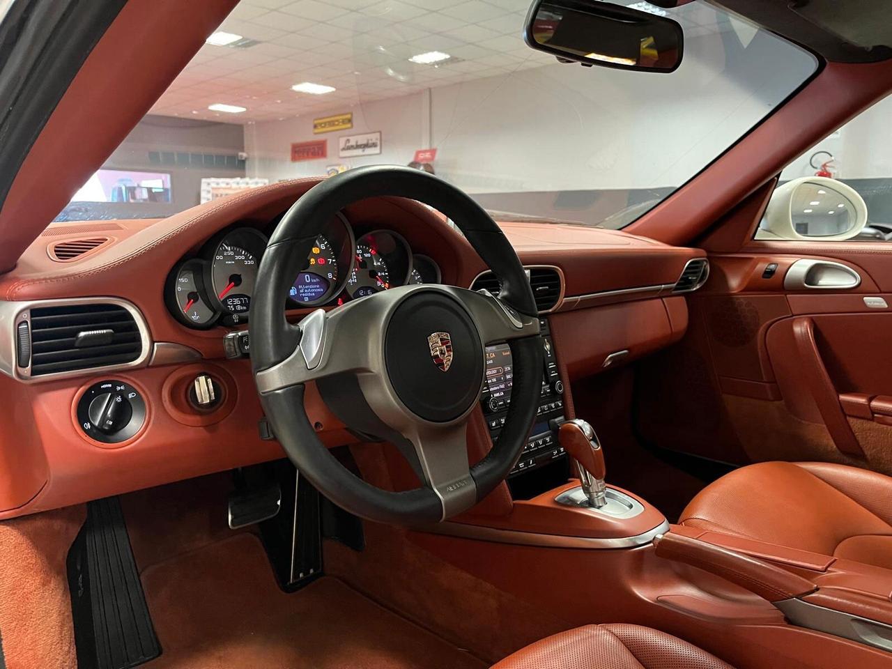 Porsche 911 Carrera 4S Coupé