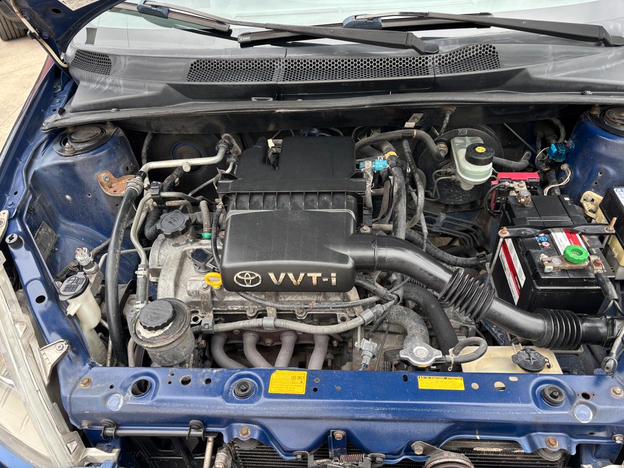 Toyota Yaris 1.0i 16V cat 5 porte Sol-2000