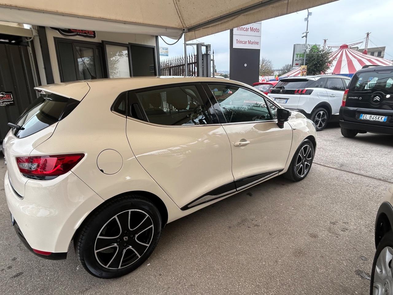 Renault Clio 1.2 75CV 5 porte Intens