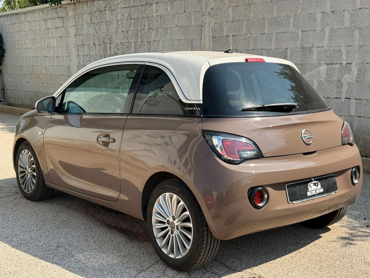 Opel Adam 1.4 GPL