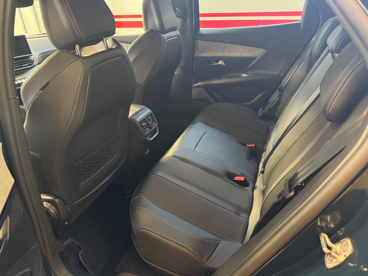 Peugeot 3008 Hybrid 225 e-EAT8 GT