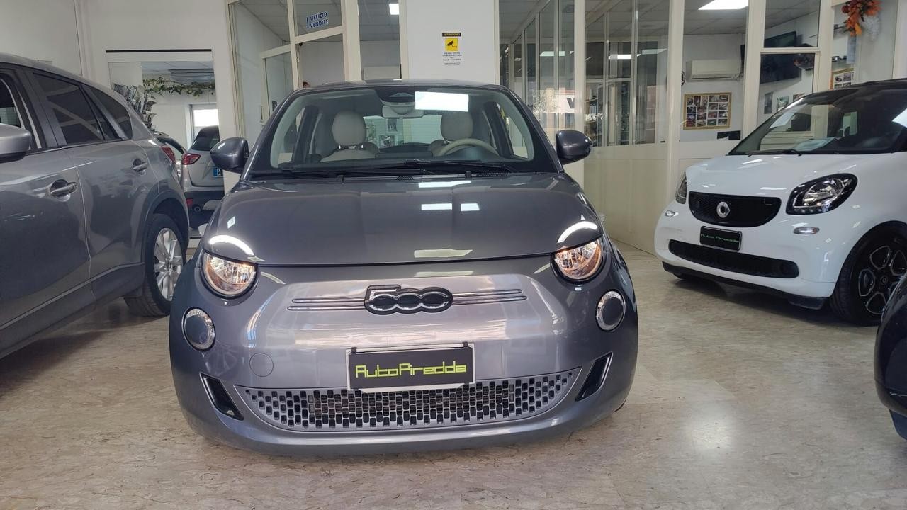Fiat 500e Berlina 42 kWh