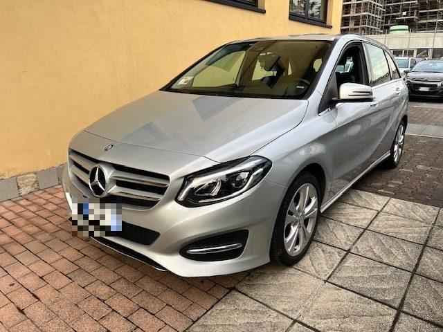 MERCEDES-BENZ B 180 d Automatic Premium