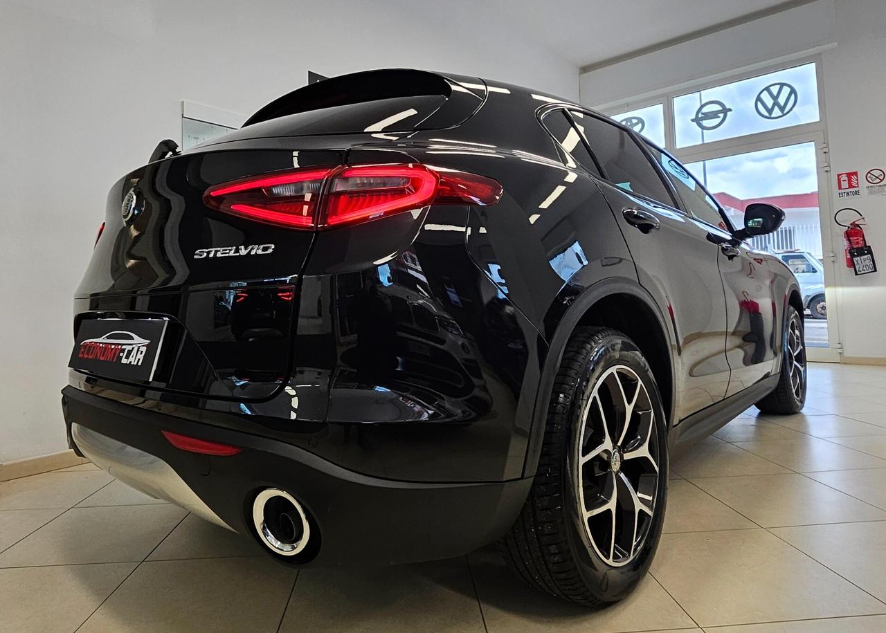 Alfa Romeo Stelvio 2.2 Turbodiesel 210 CV AT8 Q4 Super