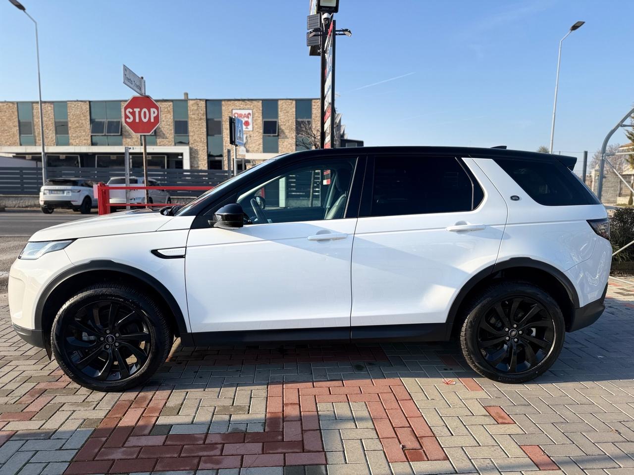 Land Rover Discovery Sport 2.0 TD4 180 CV AWD 7 POSTI