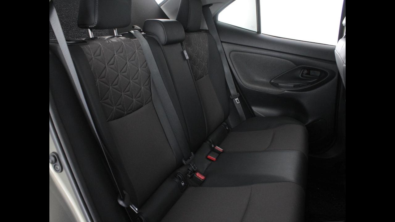TOYOTA Yaris Cross 2021 - Yaris Cross 1.5h Lounge fwd 116cv e-cvt