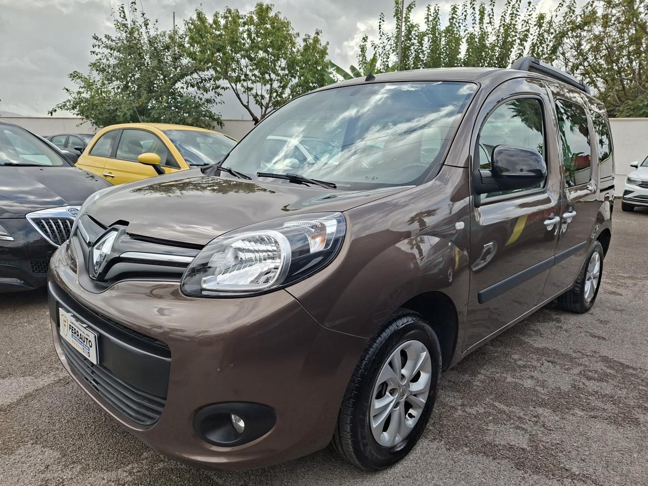 Renault Kangoo 1.5 dCi 90CV 5 porte Stop & Start Limited N1