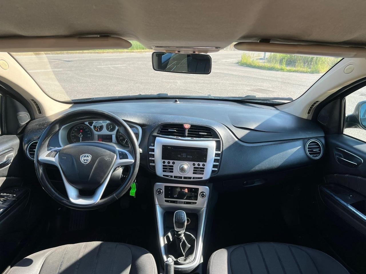 Lancia Delta 1.4 T-Jet 120 CV Platino Ecochic GPL