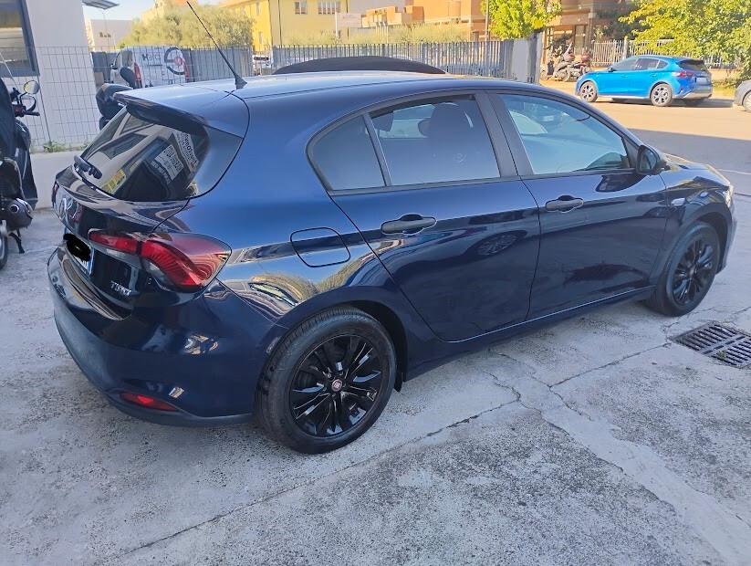 Fiat Tipo 1.3 Mjt S&S 5 porte Sport