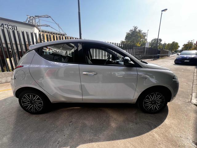 LANCIA Ypsilon 1.2 69 CV 5 porte S&S Gold