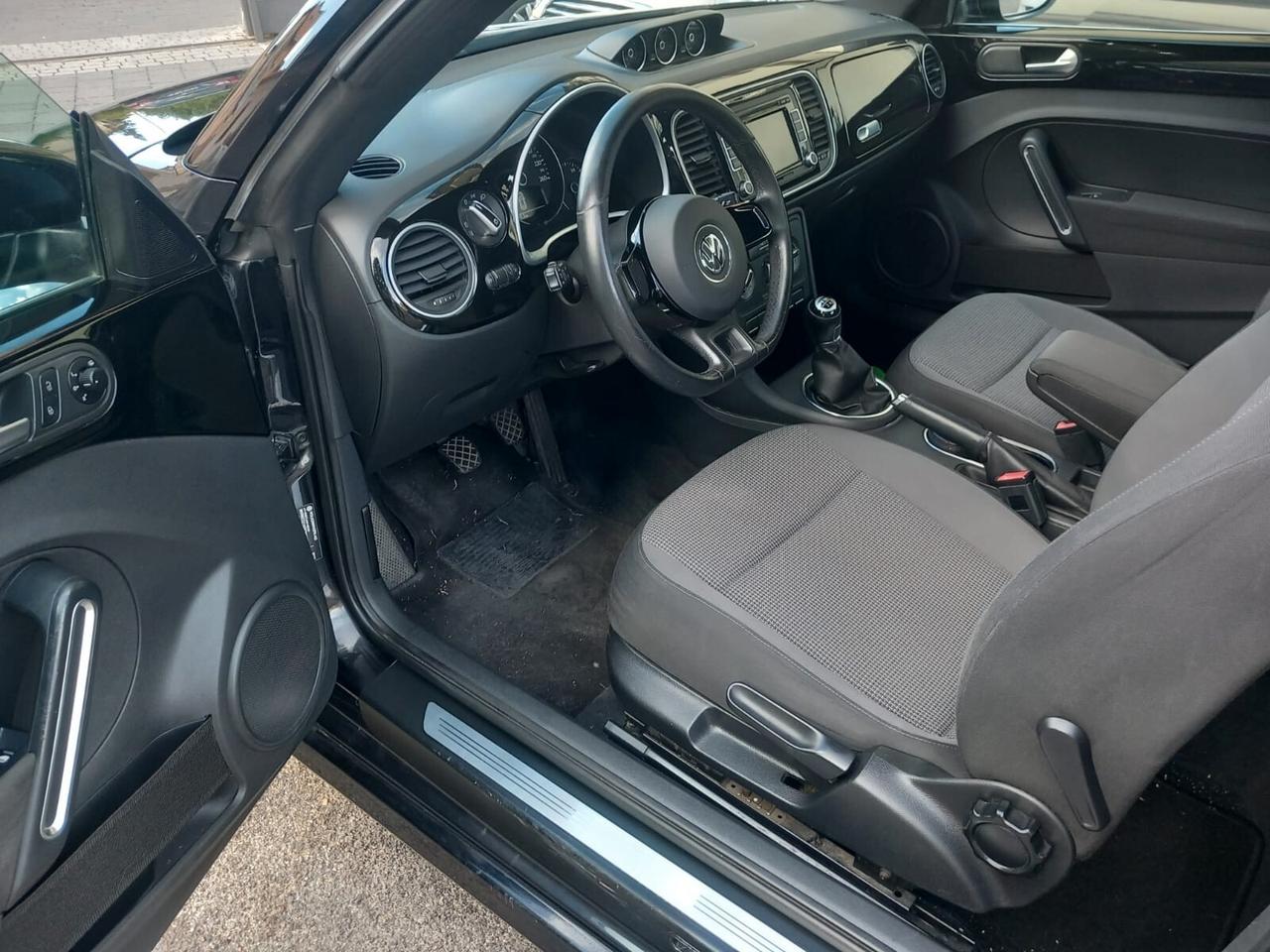 Volkswagen Maggiolino 1.6 TDI Design