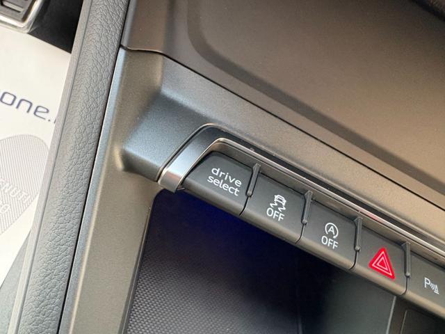 AUDI Q3 SPB SPORTBACK 40TDI S tronic S line Identity Black