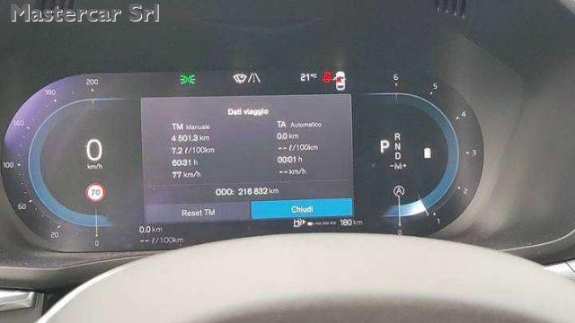 VOLVO XC60 XC60 II 2022 2.0 b4 Momentum auto - GJ250YF