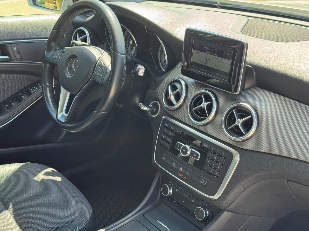 Mercedes-benz GLA 220 CDI Automatic 4Matic Sport