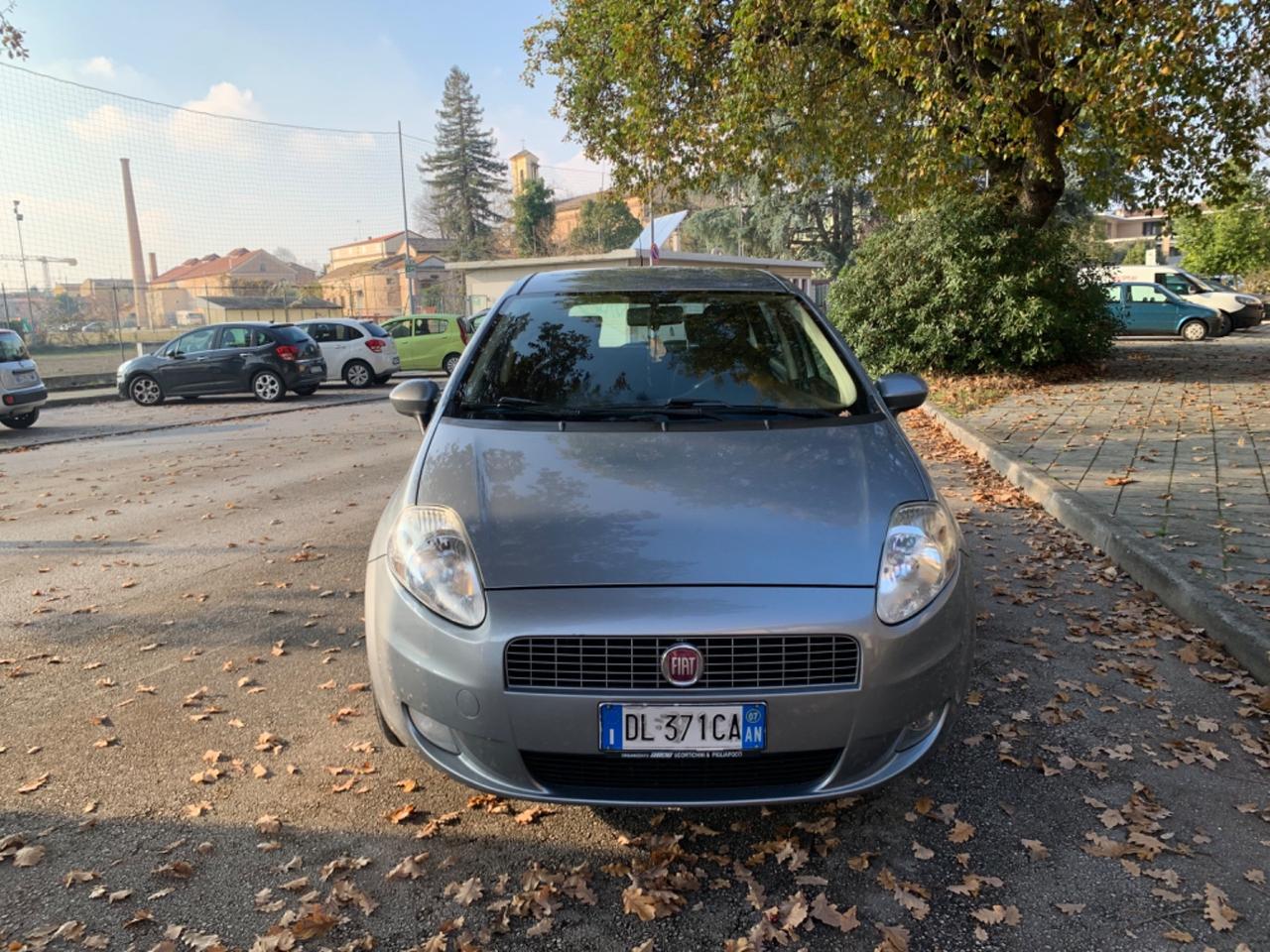 Fiat Panda Utilitaria 1.2 neopatentati