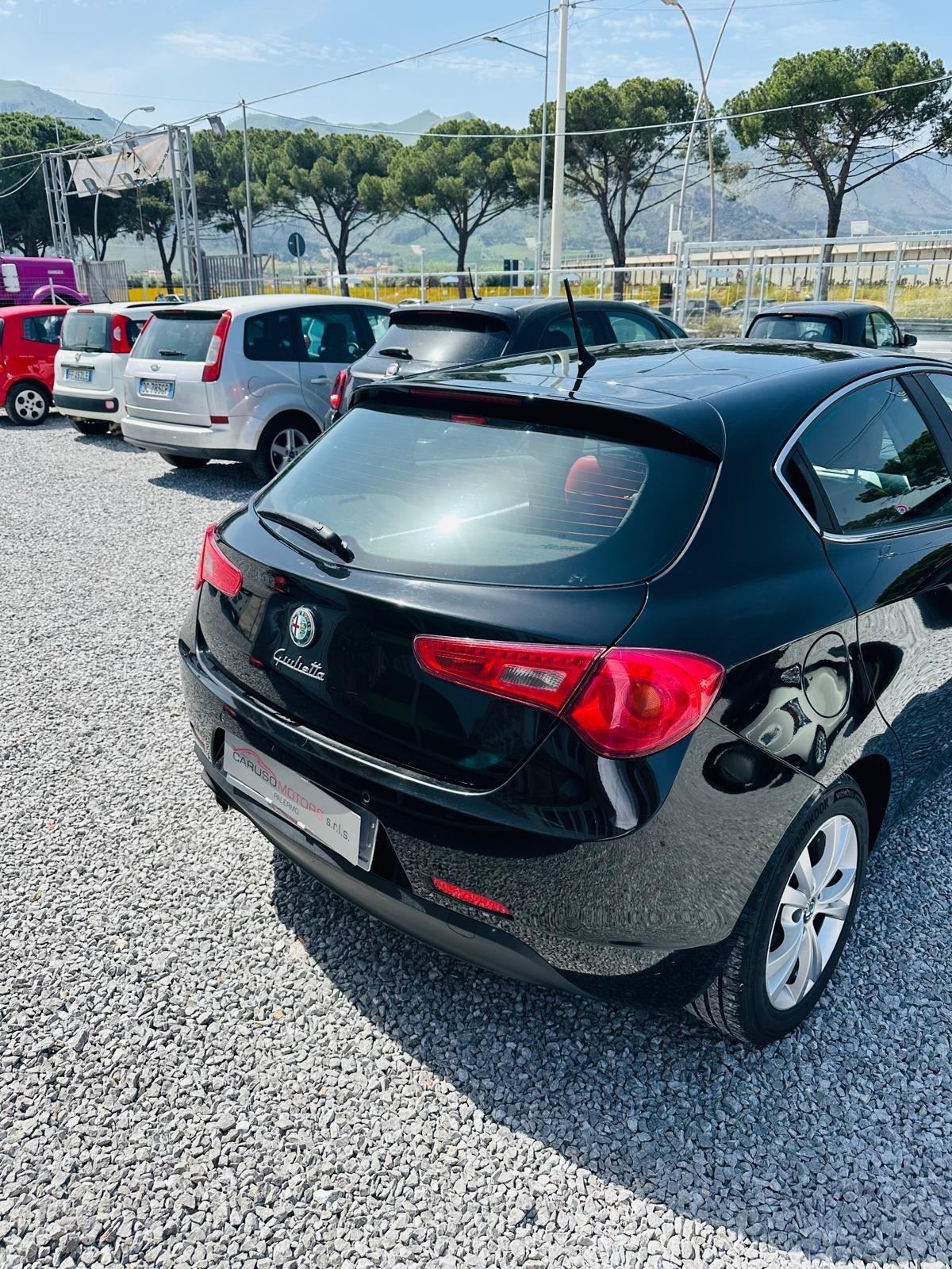 Alfa Romeo Giulietta 1.6 JTDm-2 105 CV Distinctive