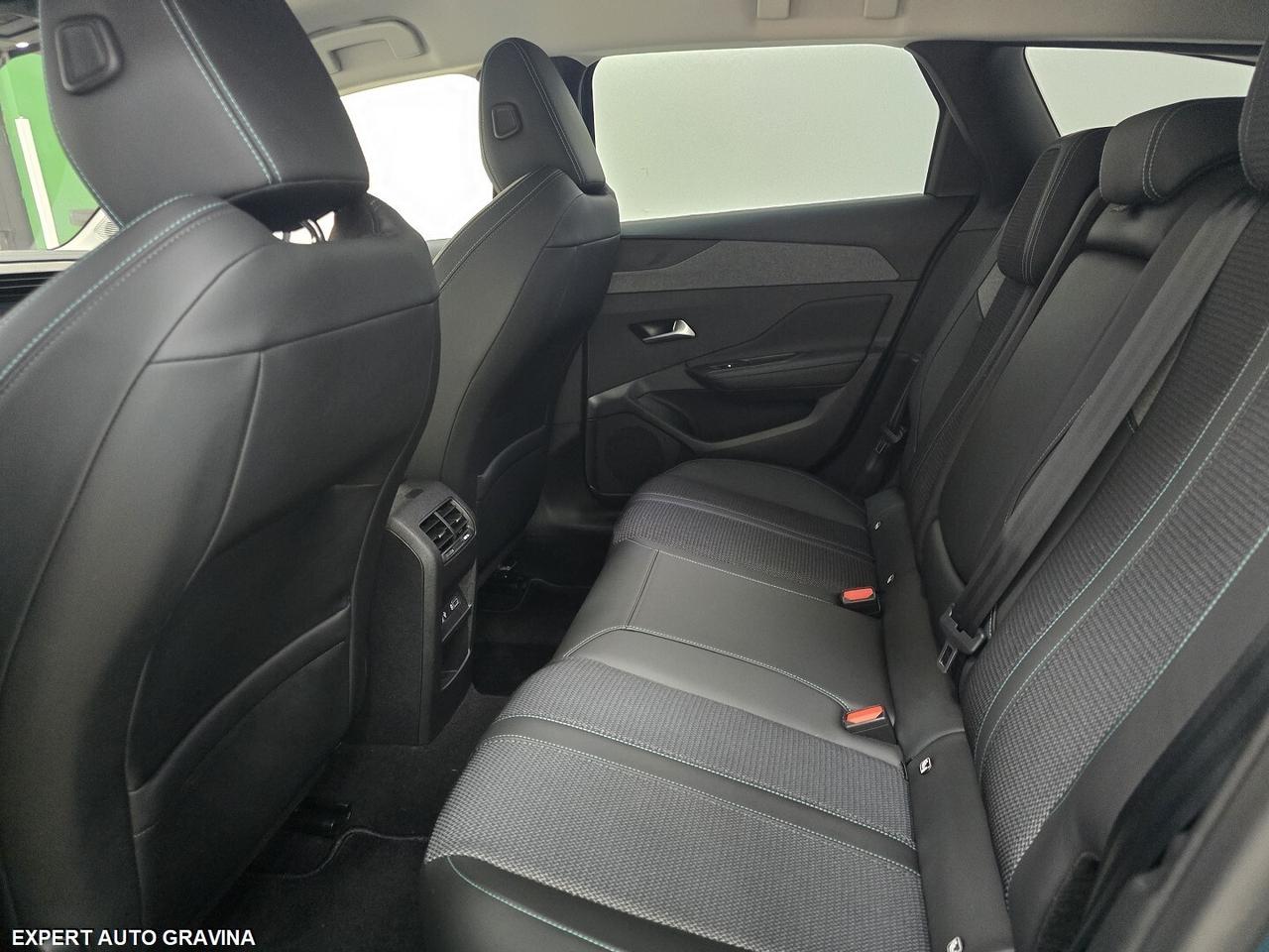 PEUGEOT 308sw 225cv HYBRID ALLURE IVA DEDUCIBILE