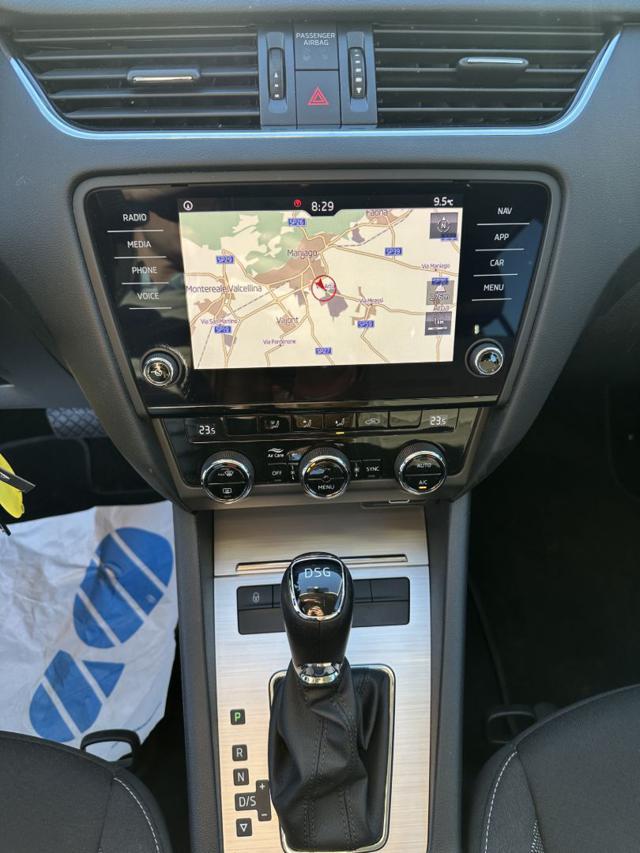 SKODA Octavia 1.6 TDI CR 115 CV DSG Wagon Executive