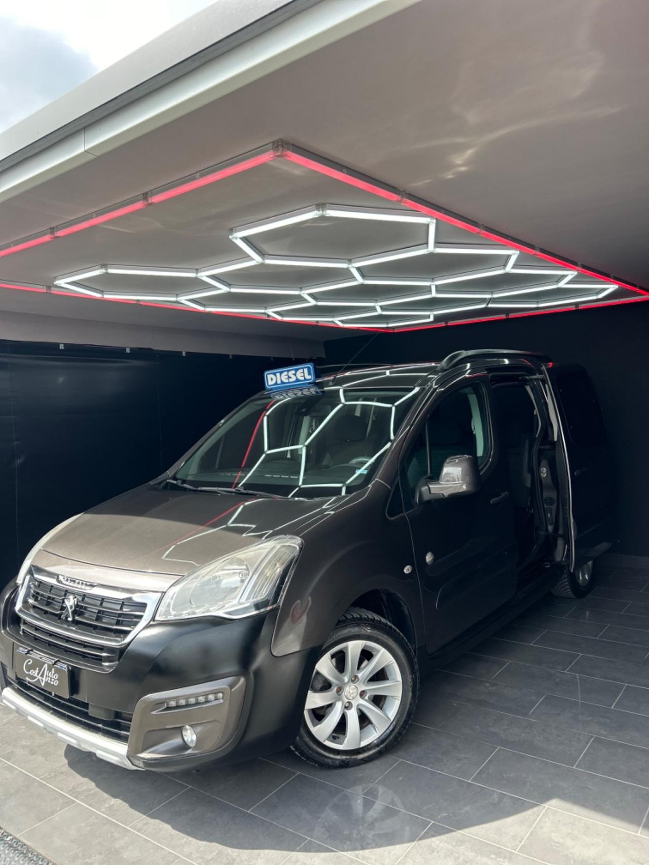 Peugeot Partner Tepee 1.6 BlueHDi 120cv Outdoor 2015