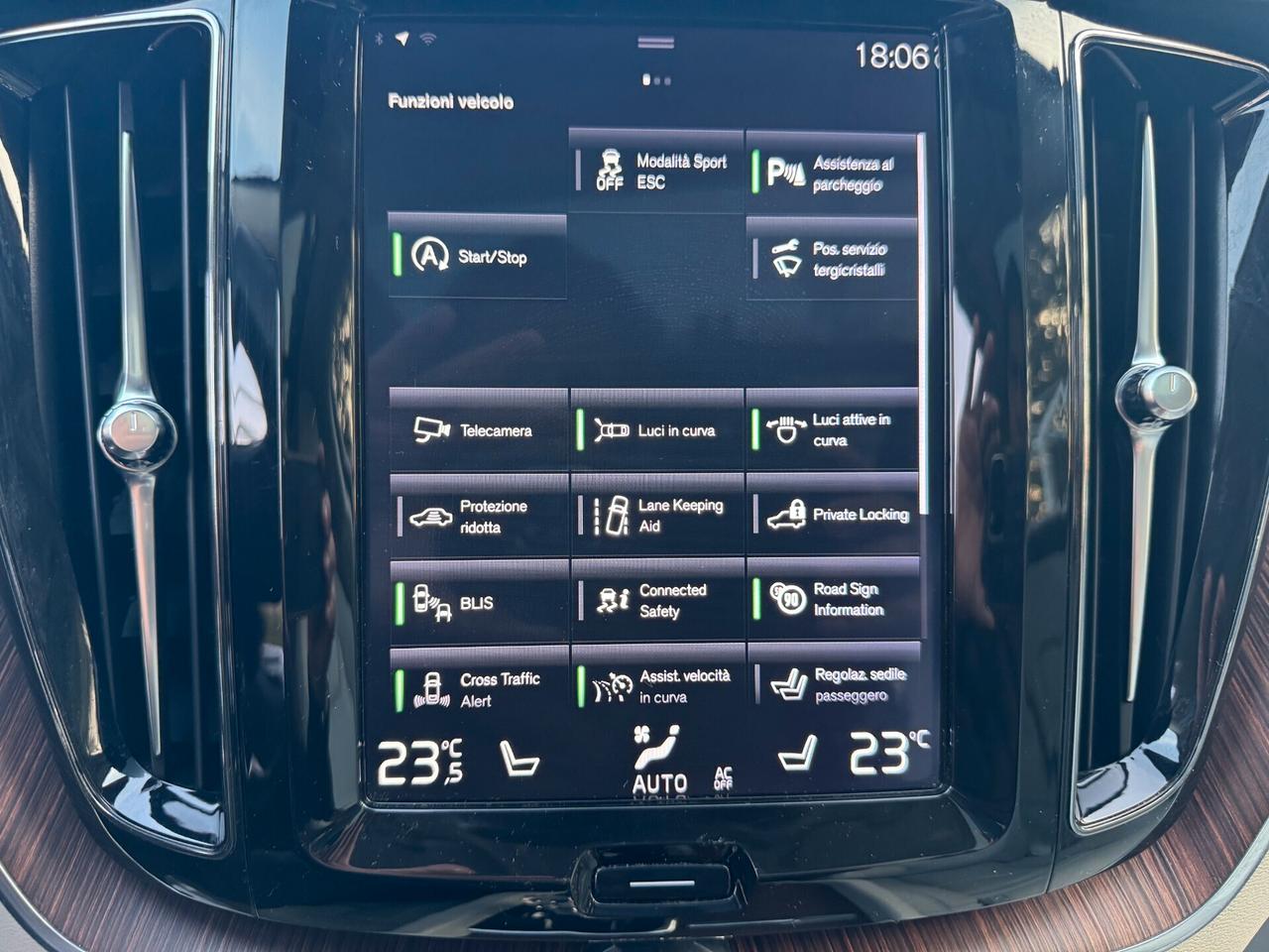 Volvo XC 60 XC60 B5 (d) AWD Geartronic Inscription