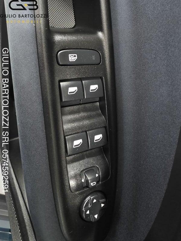 Alfa Romeo Junior Junior 1.2 136 CV Hybrid eDCT6