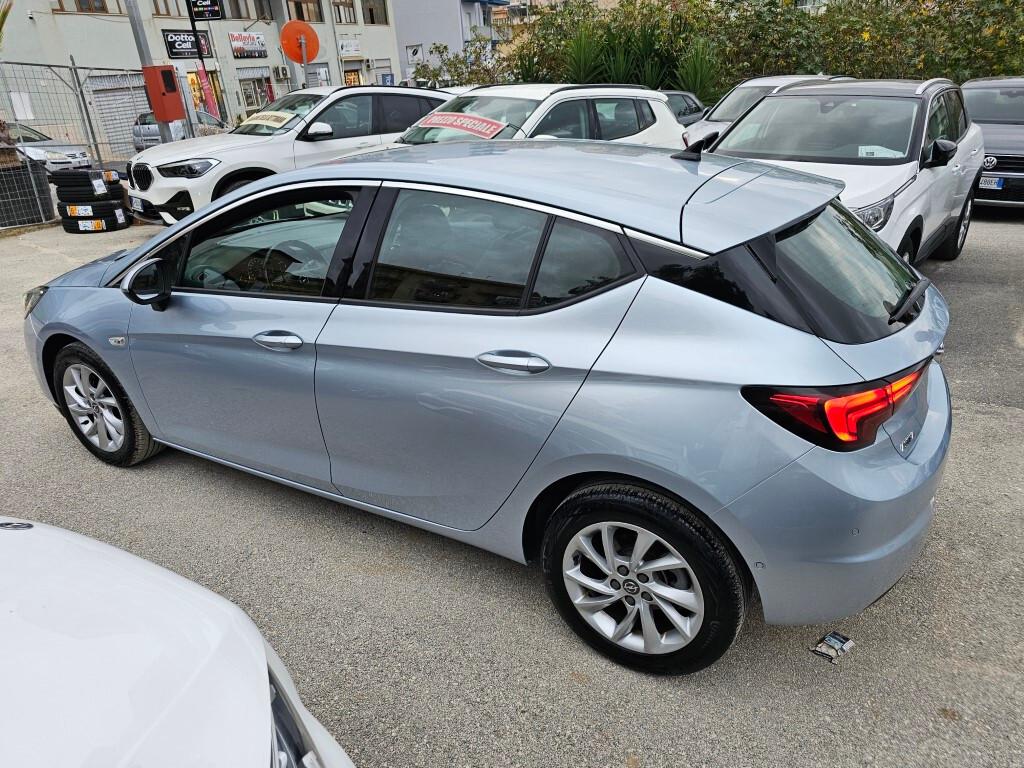 Opel Astra 1.5 CDTI 105 CV BERLINA 5 porte