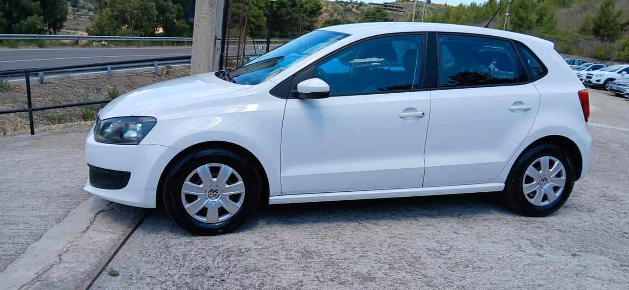 Volkswagen Polo 1.2 Trendline - 2010