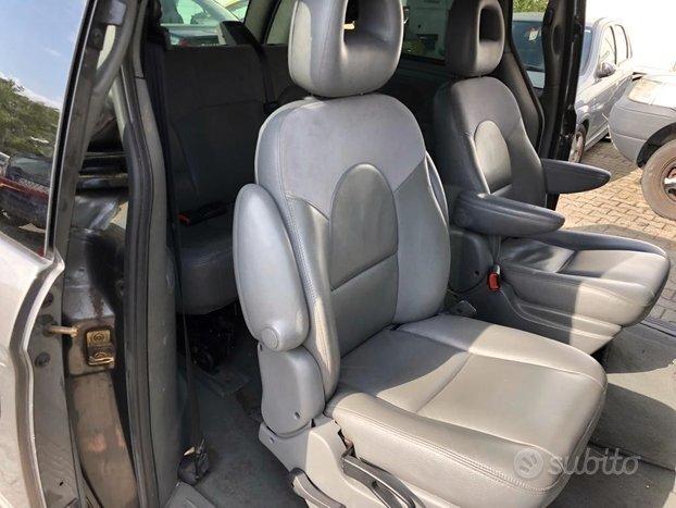 Chrysler Voyager VENDIAMO COME PEZZI DI RICAMBIO