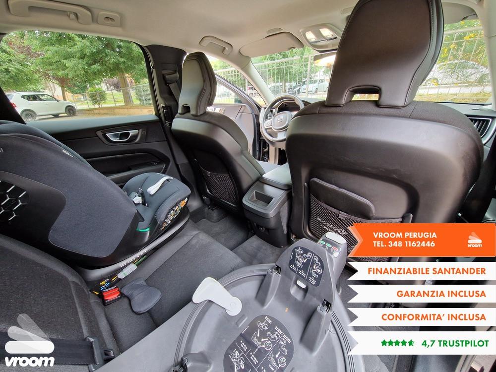 VOLVO XC60 B4 2022 2.0D 197CV HIBRID Plus Dark