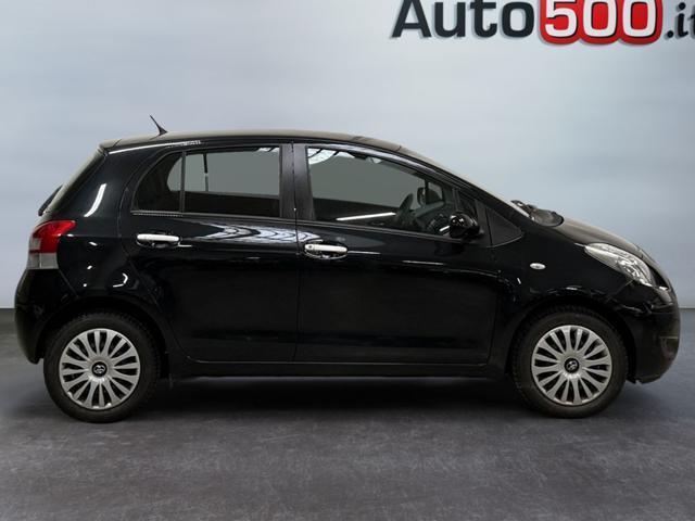 TOYOTA Yaris 1.3 5 porte M-MT Sol
