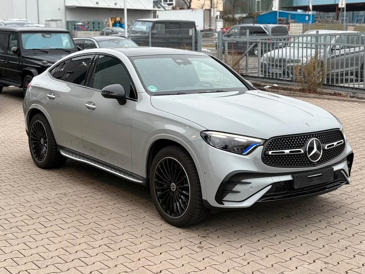 MERCEDES-BENZ*GLC*220d*4MATIC*COUPE*AMG*LINE*ADVANCED*PLUS*BURMESTER*DIGITAL-LIGHT*