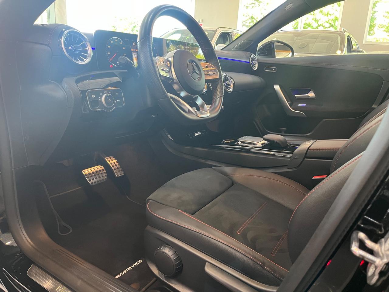 Mercedes CLA 200 d Automatic Premium 12.000 KM