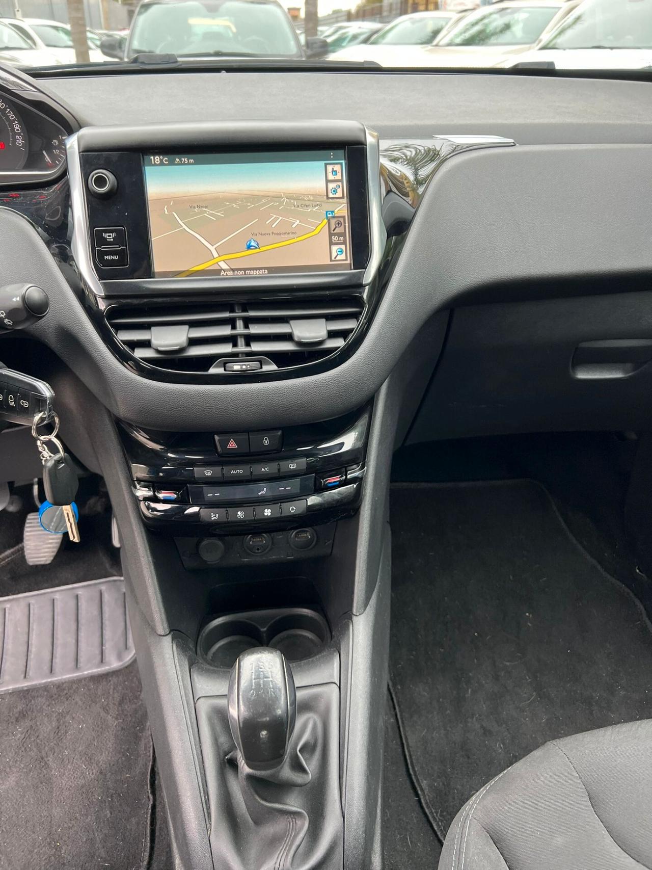 Peugeot 208 1.4 HDi 68 CV 5 porte Allure