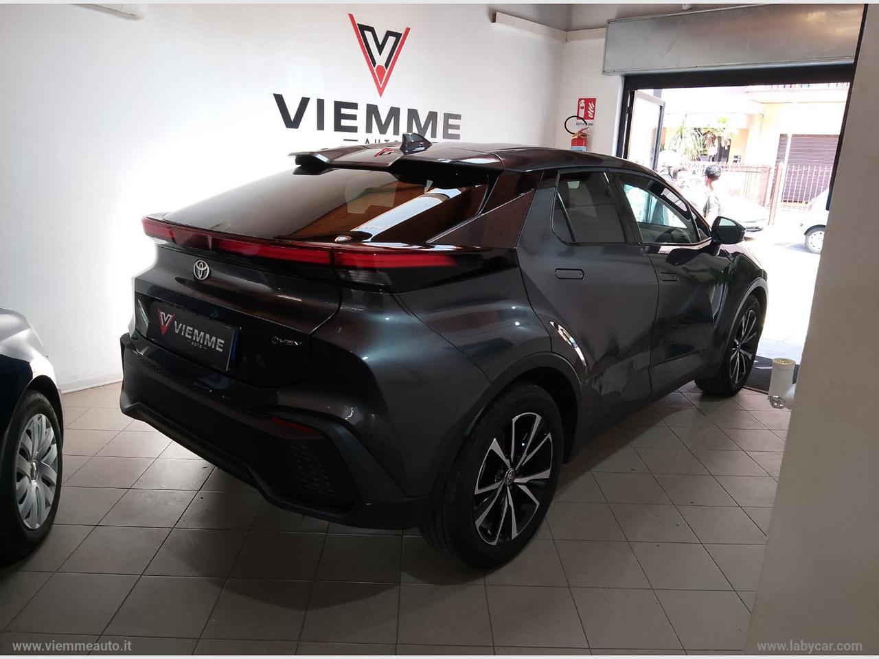 TOYOTA C-HR 1.8 HV Trend