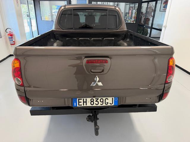 MITSUBISHI L200 2.5 DI-D/136CV Double Cab Invite